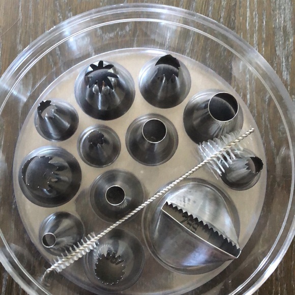 Ateco 12 Piece Cake Decorating Set - Picture 3 of 3